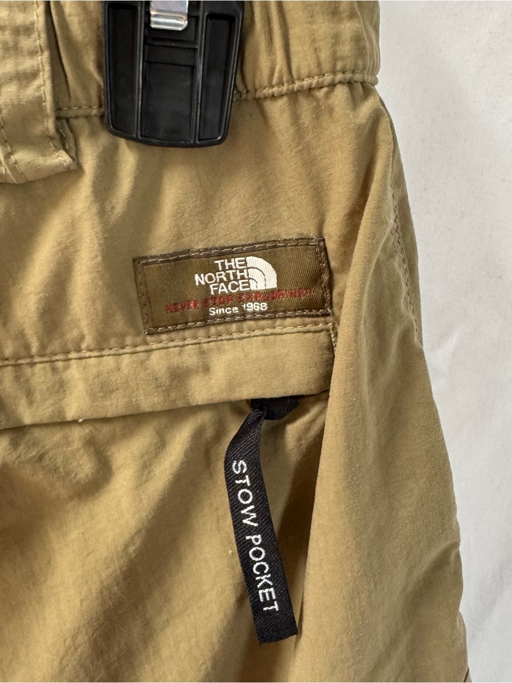 The North Face Women’s Nylon Utility Cargo Shorts Size S - Picture 3 of 8